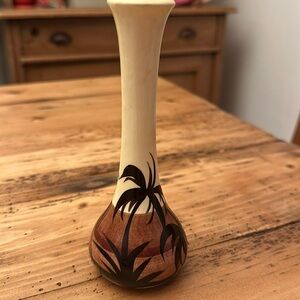 Vtg Hawaii Pottery Pohaku Kiln Stylizd Cream Brown Black Palms 6 in Bud Vase